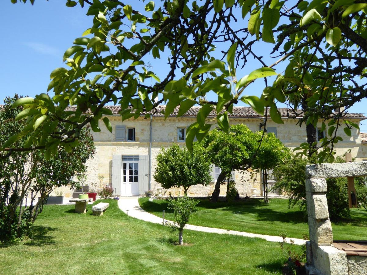 La Vigneraie De Laura Bed & Breakfast Sainte-Colombe  Екстериор снимка