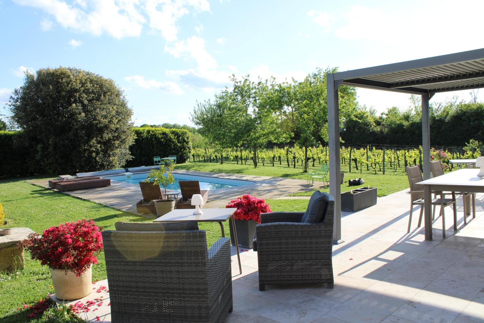 La Vigneraie De Laura Bed & Breakfast Sainte-Colombe  Екстериор снимка